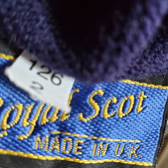 V-Neck Pullover from Ballybunion - Picture 4 of 4